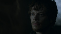 extant_GameOfThrones_2x08-ThePrinceOfWinterfell_0392