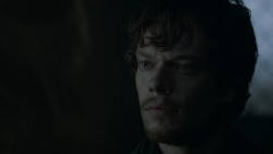 extant_GameOfThrones_2x08-ThePrinceOfWinterfell_0393