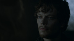 extant_GameOfThrones_2x08-ThePrinceOfWinterfell_0398