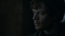 extant_GameOfThrones_2x08-ThePrinceOfWinterfell_0433