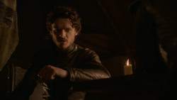 extant_GameOfThrones_2x08-ThePrinceOfWinterfell_3555