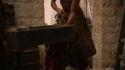 extant_GameOfThrones_2x08-ThePrinceOfWinterfell_4746