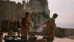 extant_GameOfThrones_2x08-ThePrinceOfWinterfell_4789