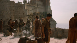 extant_GameOfThrones_2x08-ThePrinceOfWinterfell_4794