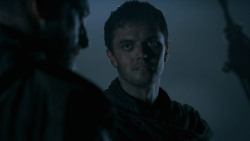 extant_GameOfThrones_2x09-Blackwater_0241