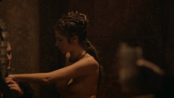 extant_GameOfThrones_2x09-Blackwater_0704