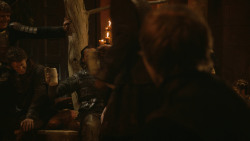 extant_GameOfThrones_2x09-Blackwater_0741