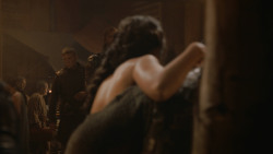 extant_GameOfThrones_2x09-Blackwater_0861