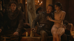 extant_GameOfThrones_2x09-Blackwater_0892