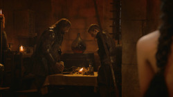 extant_GameOfThrones_2x09-Blackwater_0893
