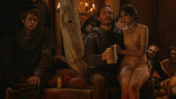 extant_GameOfThrones_2x09-Blackwater_1037