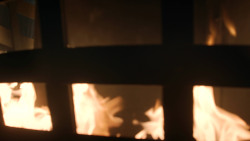 extant_GameOfThrones_2x09-Blackwater_1851