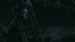 extant_GameOfThrones_2x09-Blackwater_2491