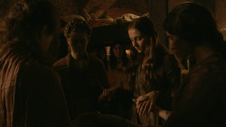 extant_GameOfThrones_2x09-Blackwater_2845