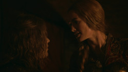 extant_GameOfThrones_2x09-Blackwater_3873