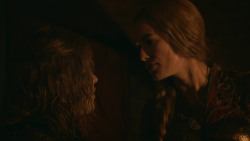 extant_GameOfThrones_2x09-Blackwater_3874