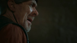 extant_GameOfThrones_2x09-Blackwater_4115