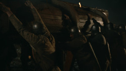 extant_GameOfThrones_2x09-Blackwater_4269