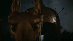 extant_GameOfThrones_2x09-Blackwater_4328