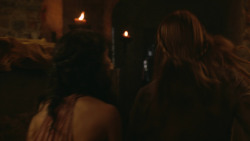 extant_GameOfThrones_2x09-Blackwater_4787