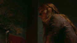 extant_GameOfThrones_2x09-Blackwater_4861