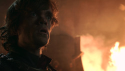 extant_GameOfThrones_2x09-Blackwater_5202