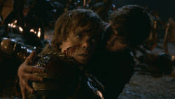 extant_GameOfThrones_2x09-Blackwater_5294