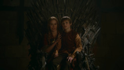 extant_GameOfThrones_2x09-Blackwater_5314
