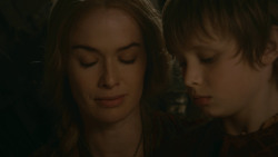 extant_GameOfThrones_2x09-Blackwater_5542