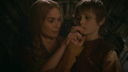 extant_GameOfThrones_2x09-Blackwater_5555