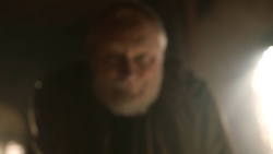 extant_GameOfThrones_2x10-ValarMorghulis_0017