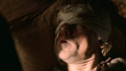 extant_GameOfThrones_2x10-ValarMorghulis_0025