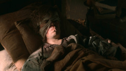 extant_GameOfThrones_2x10-ValarMorghulis_0135