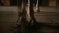 extant_GameOfThrones_2x10-ValarMorghulis_0154