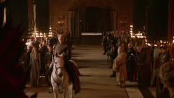 extant_GameOfThrones_2x10-ValarMorghulis_0203