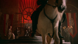 extant_GameOfThrones_2x10-ValarMorghulis_0250