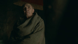 extant_GameOfThrones_2x10-ValarMorghulis_2490