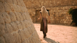 extant_GameOfThrones_2x10-ValarMorghulis_3672