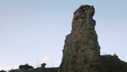 extant_GameOfThrones_2x10-ValarMorghulis_3825