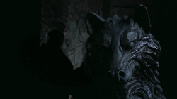 extant_GameOfThrones_2x10-ValarMorghulis_4113