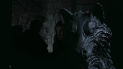 extant_GameOfThrones_2x10-ValarMorghulis_4114