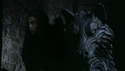 extant_GameOfThrones_2x10-ValarMorghulis_4116