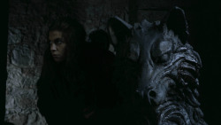 extant_GameOfThrones_2x10-ValarMorghulis_4117
