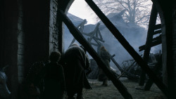 extant_GameOfThrones_2x10-ValarMorghulis_4153