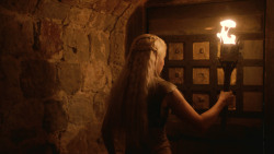extant_GameOfThrones_2x10-ValarMorghulis_4561