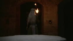 extant_GameOfThrones_2x10-ValarMorghulis_4610