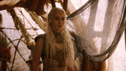 extant_GameOfThrones_2x10-ValarMorghulis_4926
