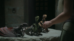 extant_GameOfThrones_2x10-ValarMorghulis_5213