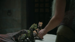 extant_GameOfThrones_2x10-ValarMorghulis_5221