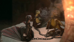 extant_GameOfThrones_2x10-ValarMorghulis_5372